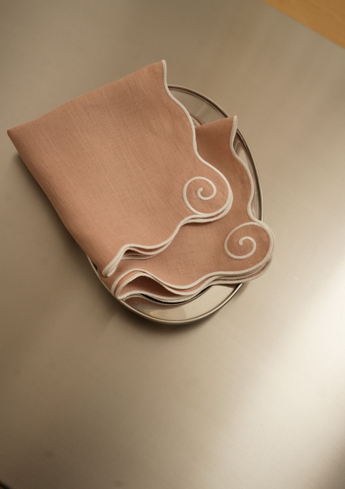 Volute Powder Pink & White Linen Napkins (set of 2)