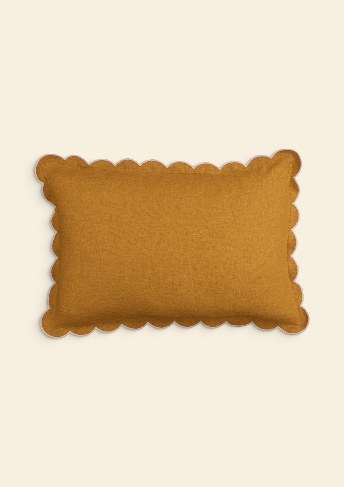 The rectangular scalloped linen cushion Yellow Ocher & White
