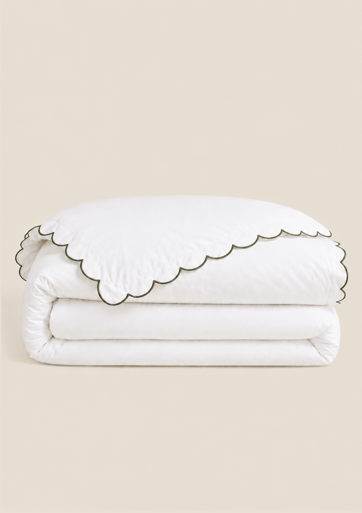La housse de couette festonnée en percale de coton blanc & vert forêt