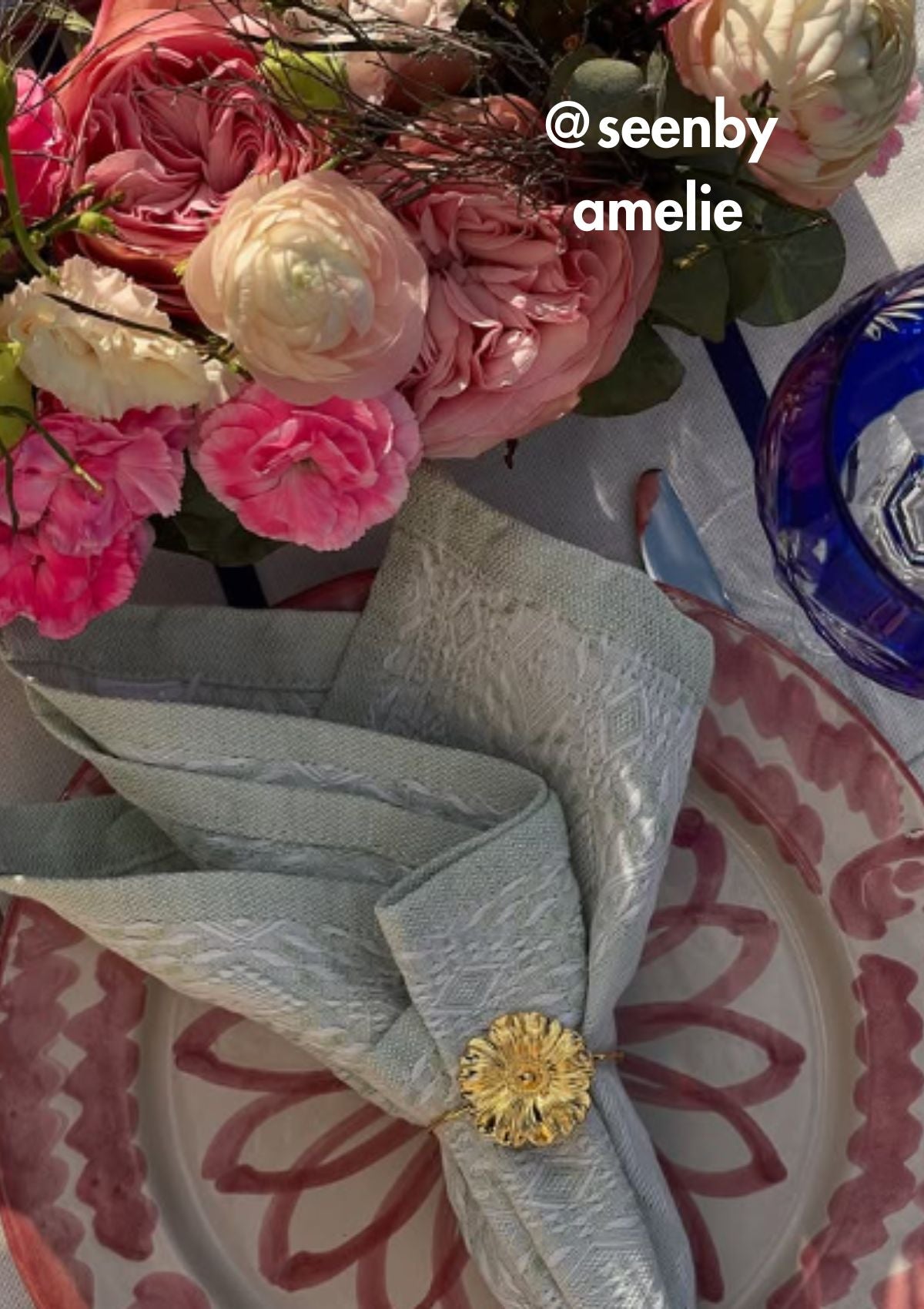 The Buttercup gold jewel napkin ring