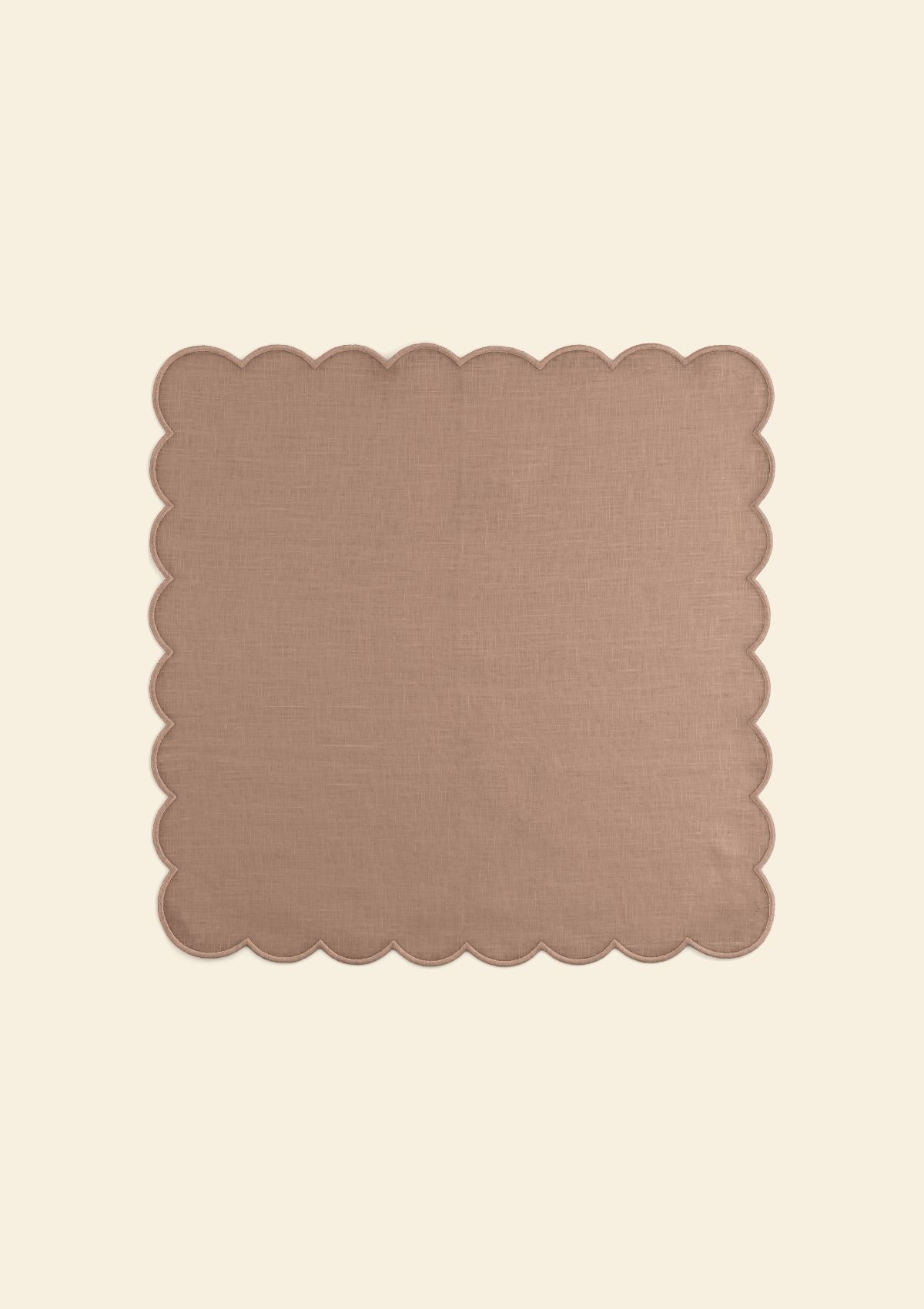 Les serviettes de table festonnées en lin Rose poudré