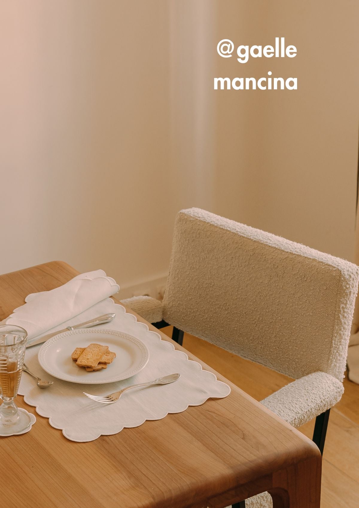 Les sets de table rectangulaires festonnés en lin Blanc (lot de 2) - PRÉCOMMANDE