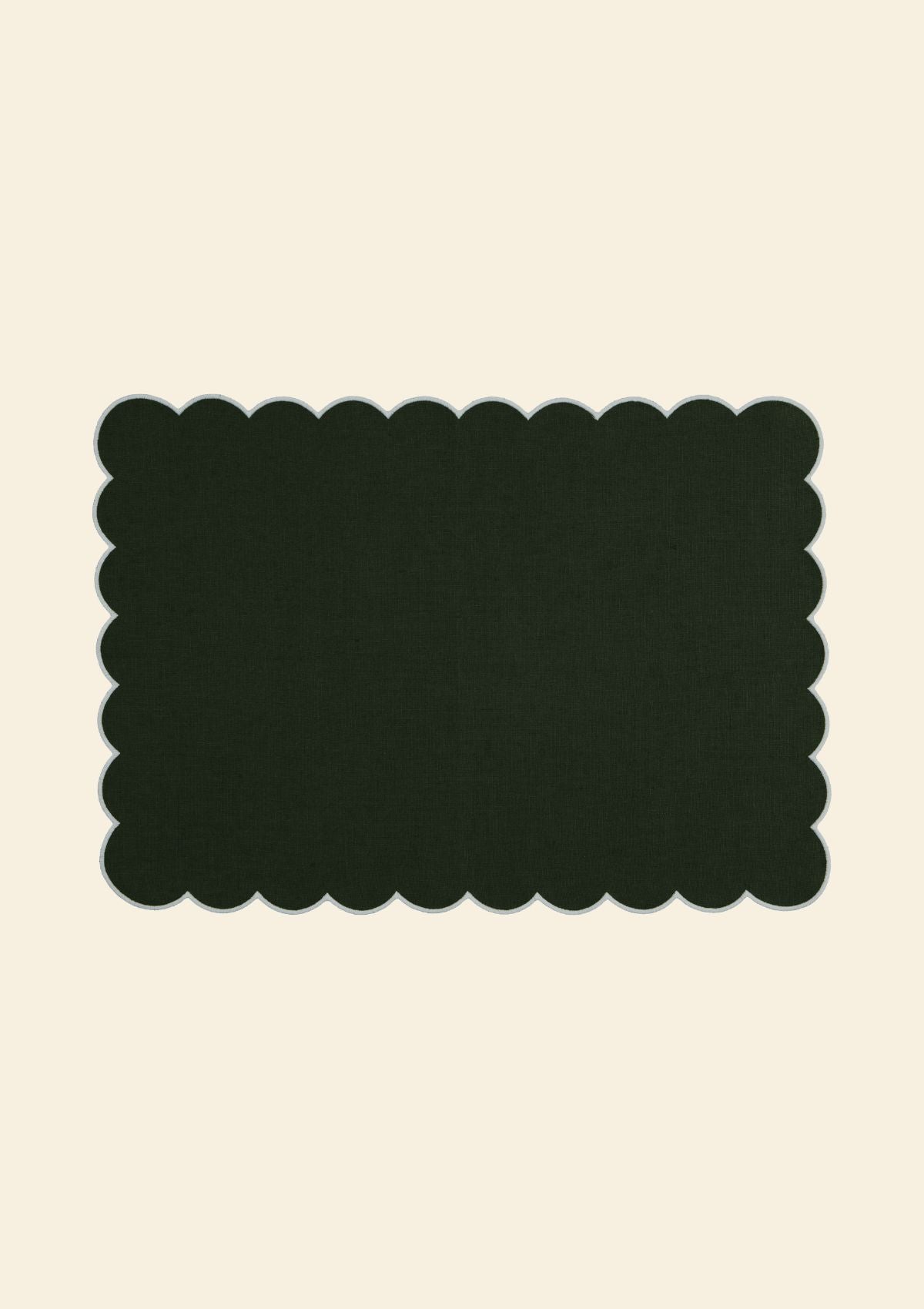 Forest green & white scalloped rectangular linen placemats (set of 2)