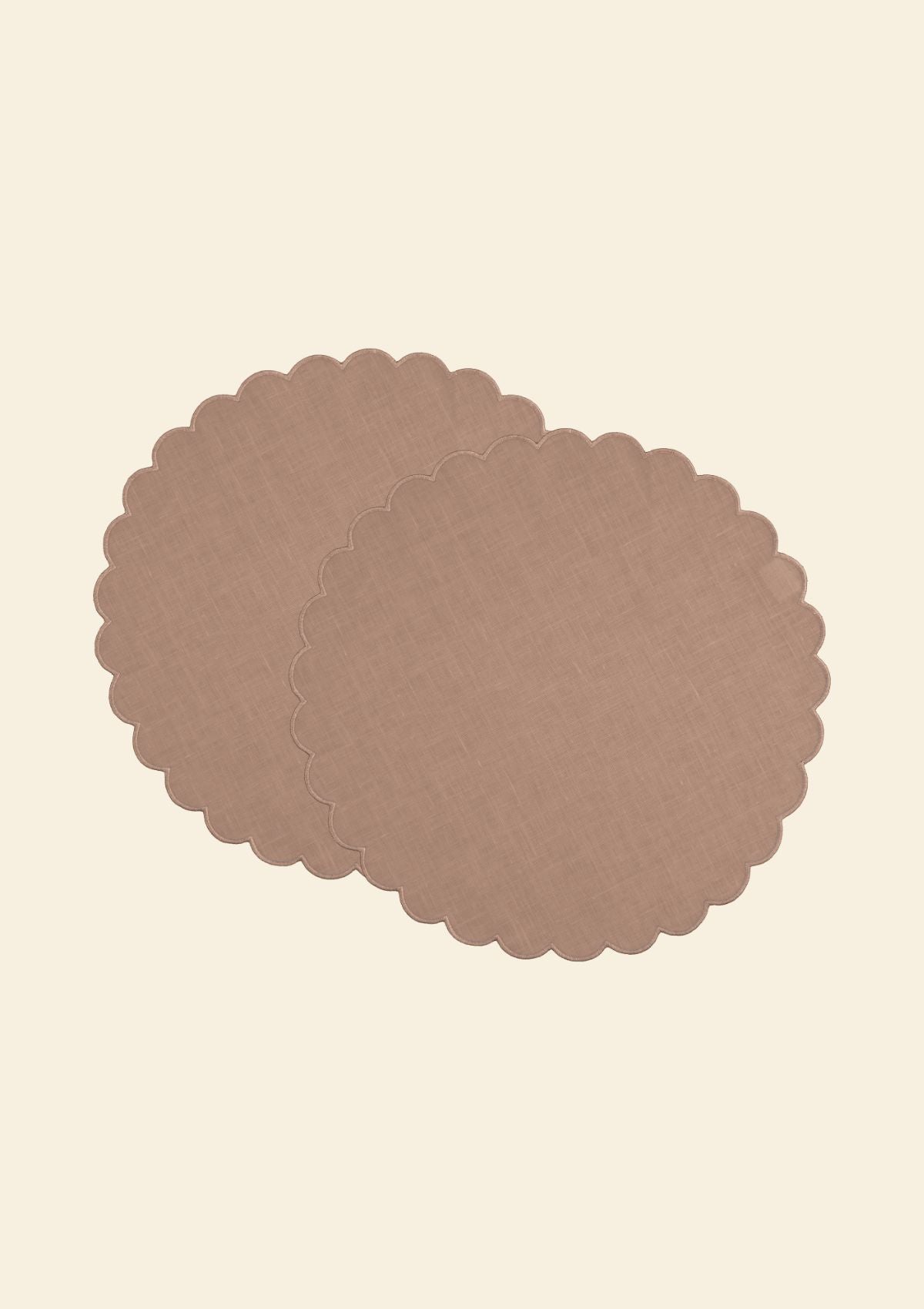 Blushed pink & white scalloped round linen placemats (set of 2)