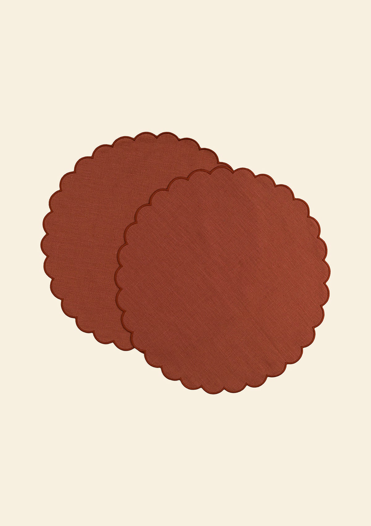 Red ocher scalloped round linen placemats (set of 2)