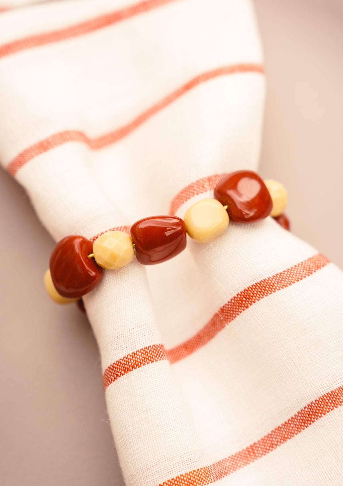 Les ronds de serviette bijoux perles Ivoire & Ocre