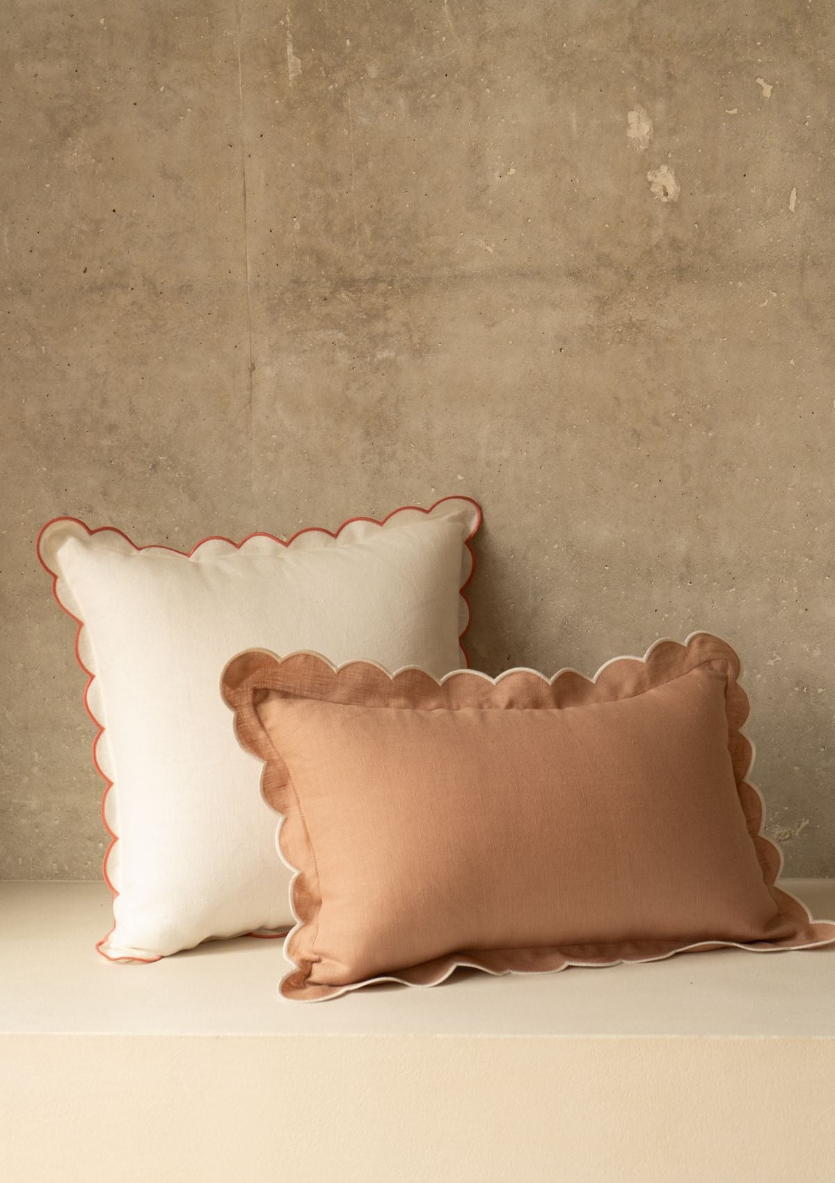 Square scalloped linen cushion White & Powder pink