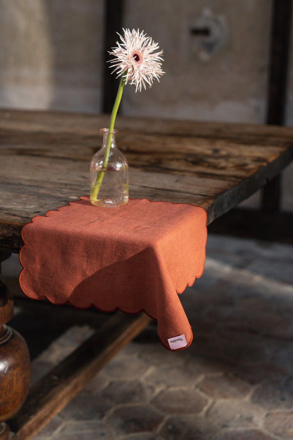 L'ensemble de 2 serviettes de table festonnées en lin Tomette