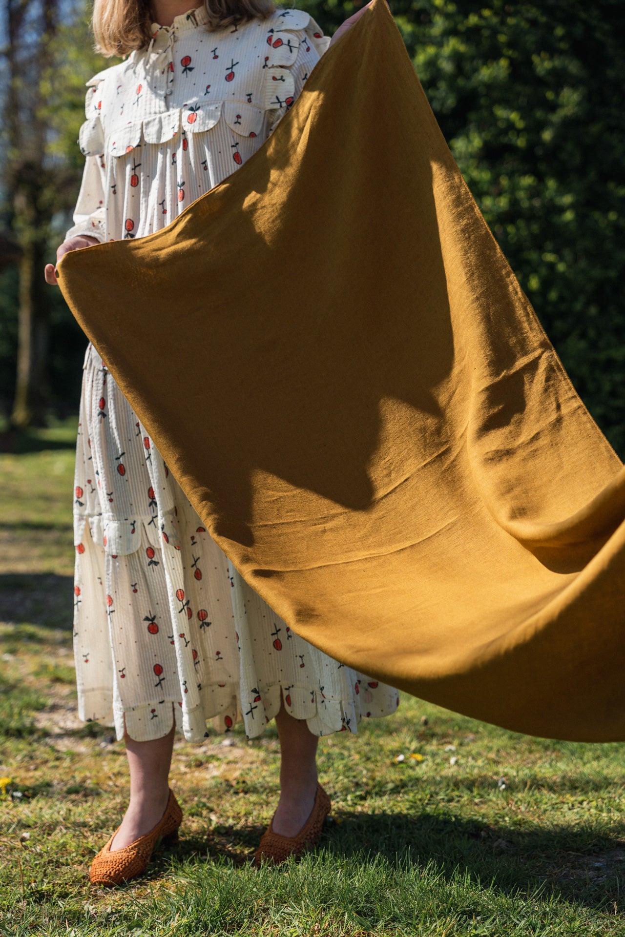 The Khaki linen tablecloth
