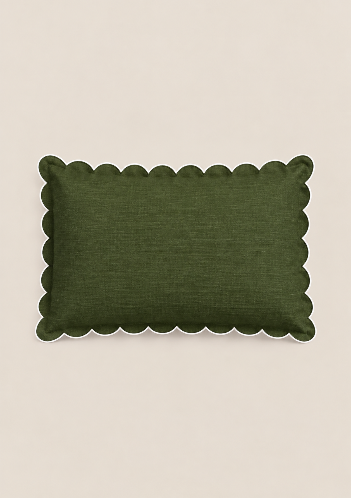 Rectangular scalloped linen cushion Forest green & White