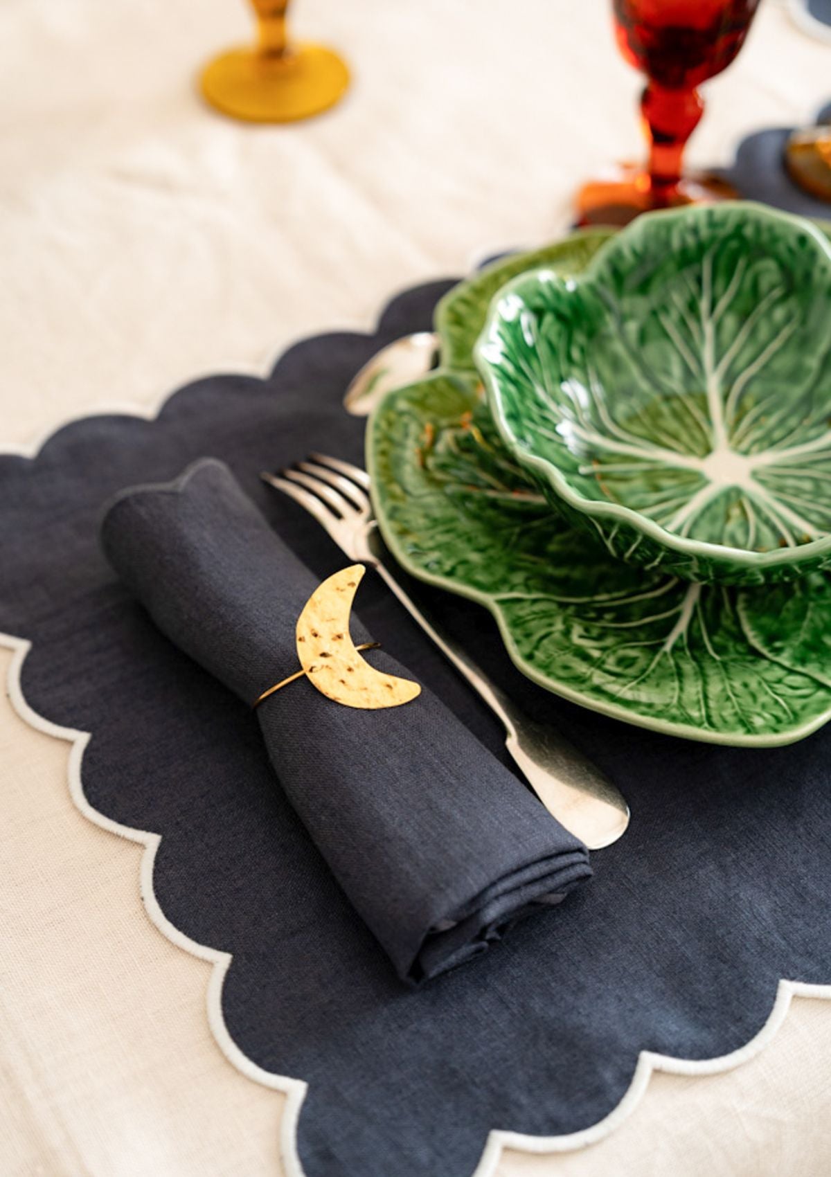 Les serviettes de table festonnées en lin Bleu ardoise (lot de 2)