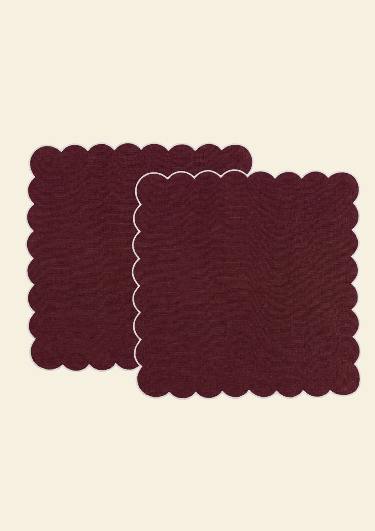 Burgundy and white scalloped linen napkins (set of 2)