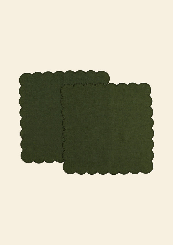Scalloped linen napkins Forest green