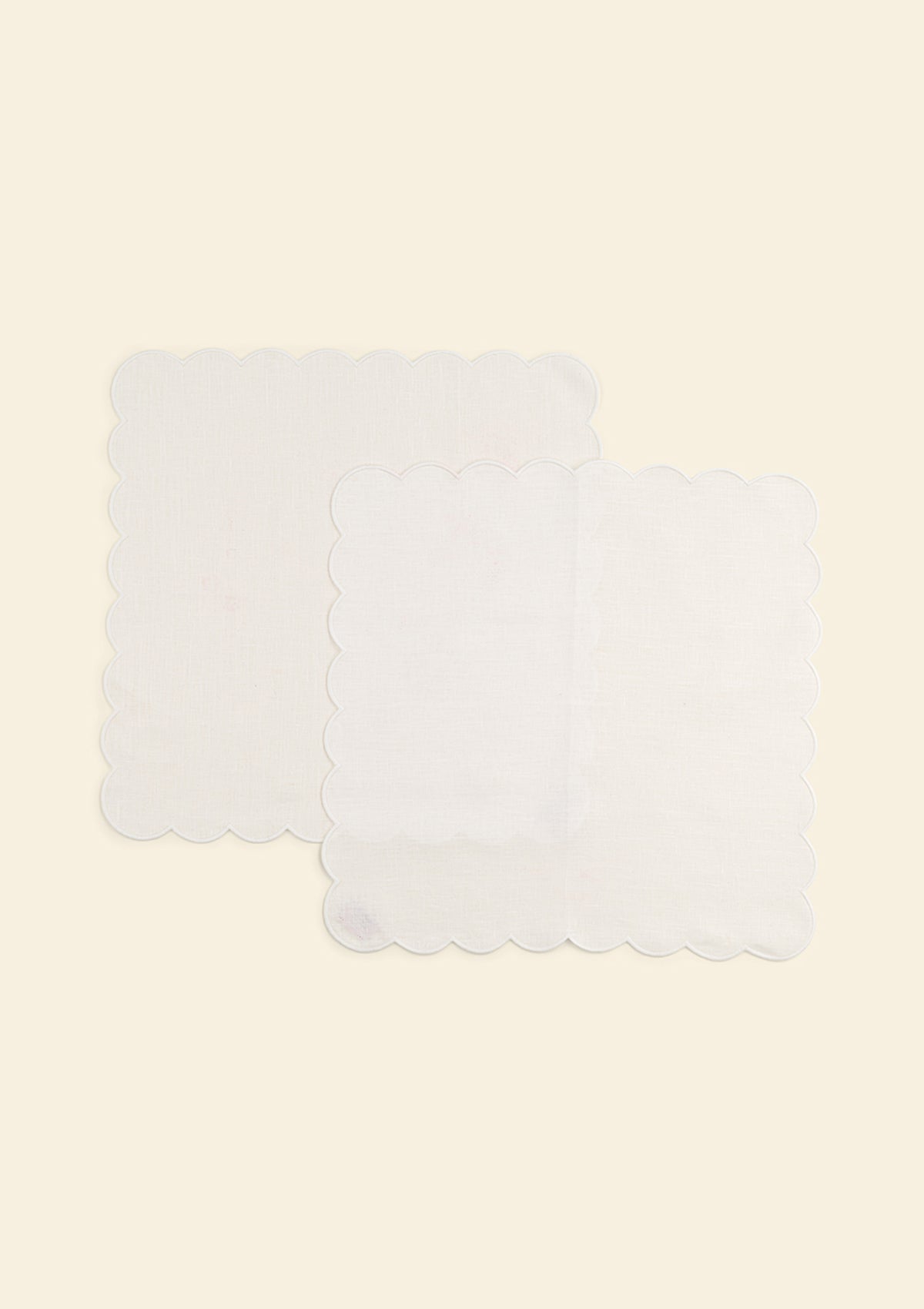 Les serviettes de table festonnées en lin Blanc (lot de 2)