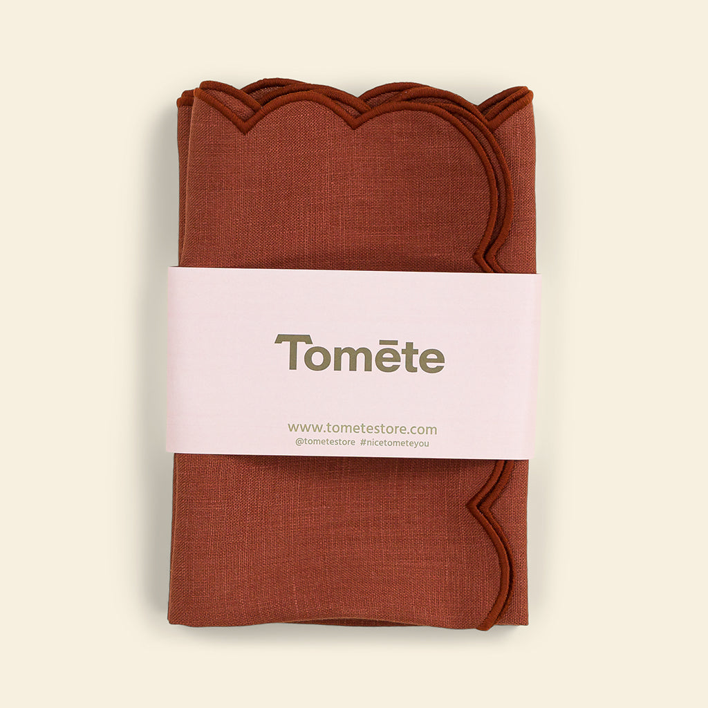 Red ochre scalloped linen napkins (set of 2)