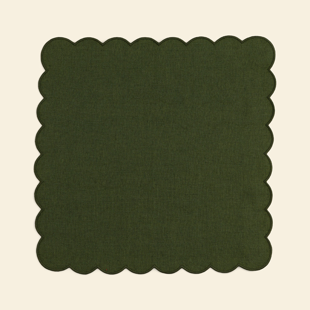 Forest green scalloped linen napkins (set of 2)